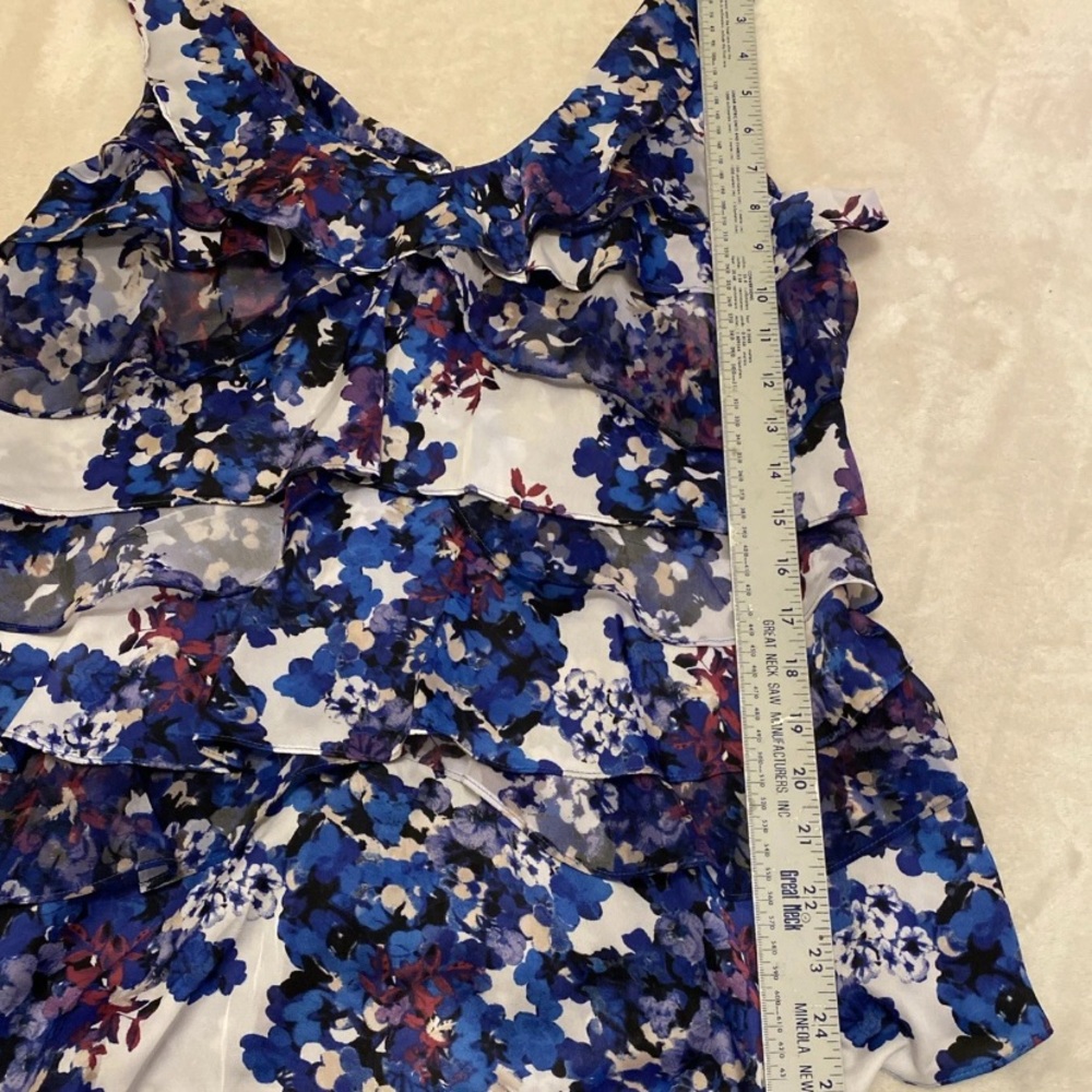 White House Black Market Multicolor Floral Ruffle Top - Picture 13 of 16